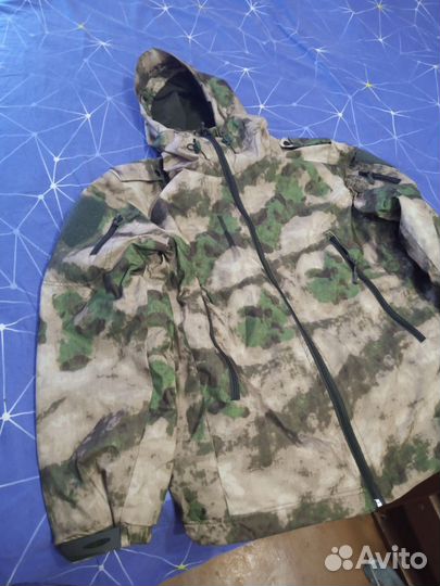 Защитный костюм