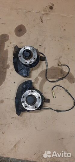 Поворотный кулак левый правый Opel Omega B