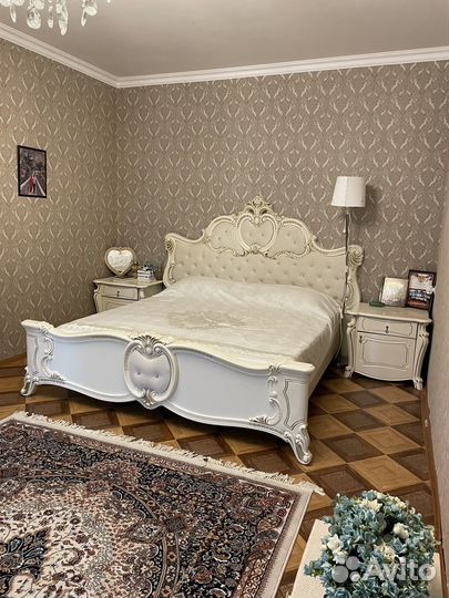 Спальный гарнитур новый