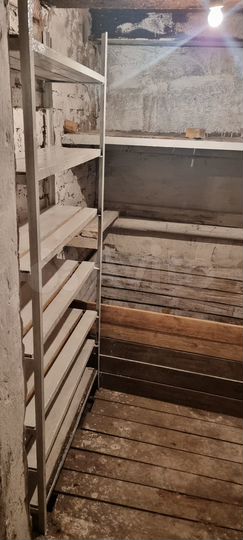 Машиноместо