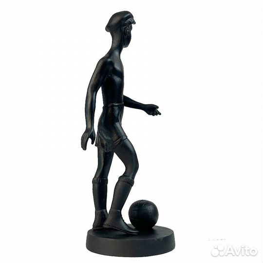 Юный футболист. Каслинское литье. Касли. Чугун