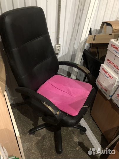 Компьютерное кожаное кресло