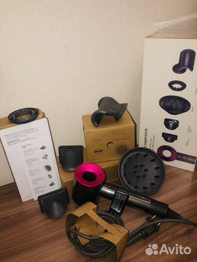 Фен Dyson supersonic (Малайзия)