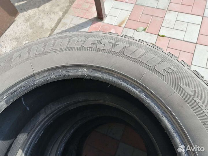 Bridgestone Ice Cruiser 5000 215/60 R16