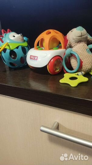 Набор игрушек для малышей