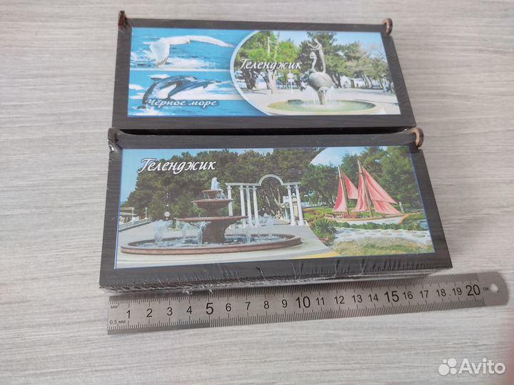 Деревянная шкатулка