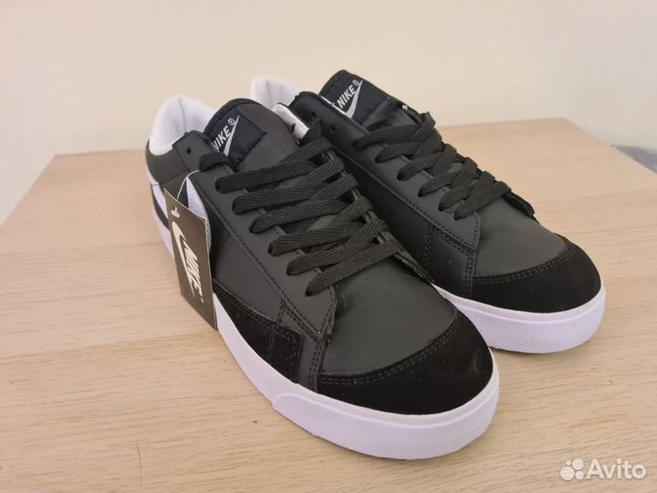 Кроссовки Nike blazer