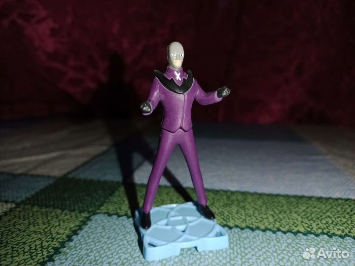 Фигурки из Киндер сюрприза Леди баг