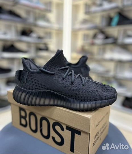 Кроссовки женские летние Adidas Yeezy Boost 350