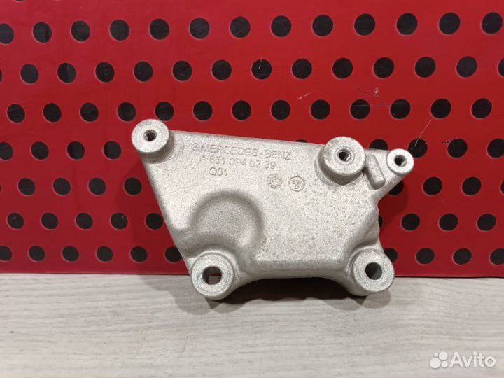 Кронштейн двигателя Mercedes-Benz Gle W166 2018