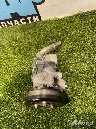 Водяная помпа Ford Mustang 6 S550 рест. 2021