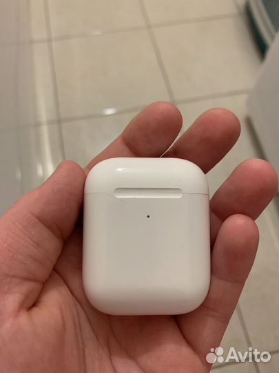 Наушники Apple