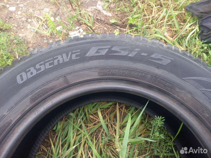 Toyo Observe GSi-5 215/65 R16 98T