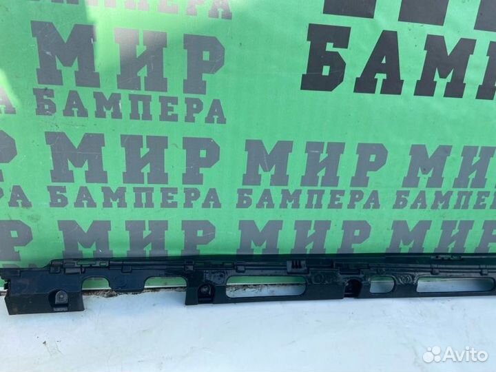 Накладка порога правая Mercedes Ml W166