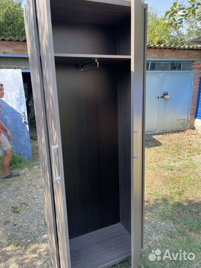 Шкаф вещевой