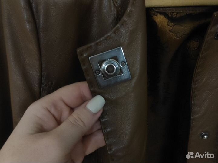 Куртка кожаная женская 48 размер