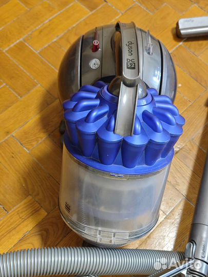 Пылесос Dyson DC37