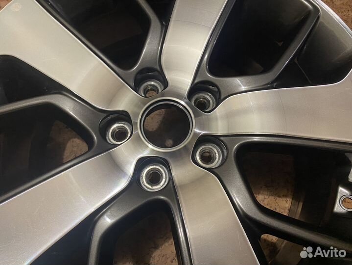 Диск Kia Optima R18