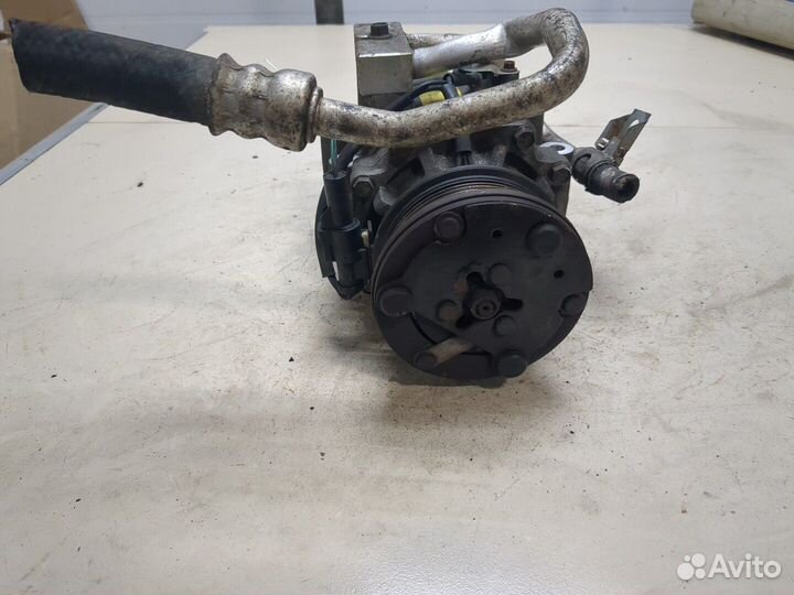 Компрессор кондиционера Ford Mondeo 3