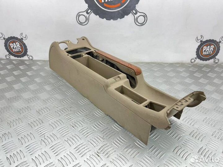 Консоль центральная Audi A6 C5