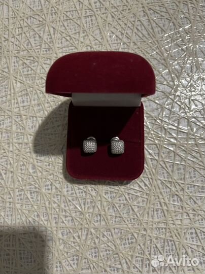 Серебряные серьги с фианитами