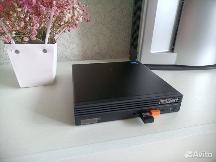 Lenovo ThinkCentre M70q G3 Tiny I5/I7 12500T++
