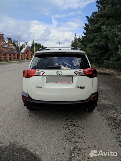 Toyota RAV4 2.0 CVT, 2015, 210 000 км