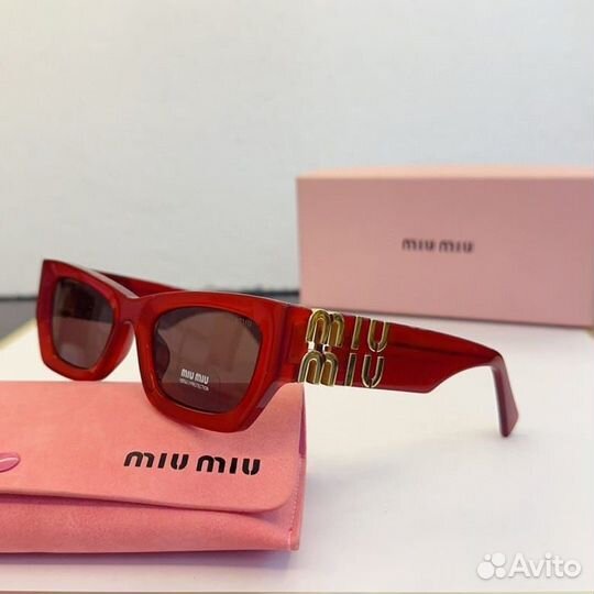 Солнцезащитные очки Miu Miu. Оригинал