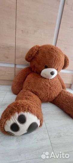 Медведь плюшевый