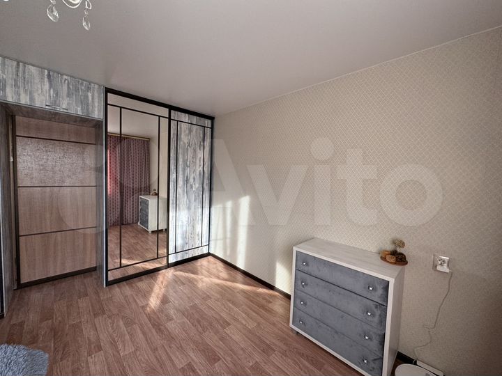 3-к. квартира, 65 м², 8/10 эт.