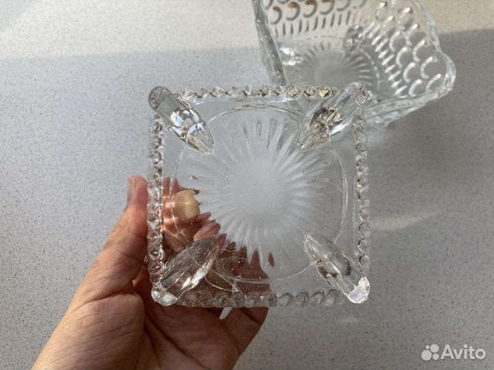 Салатник на ножке