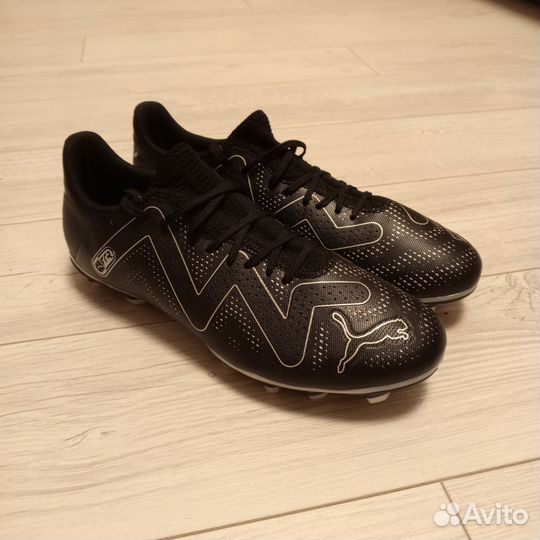 Футбольные бутсы