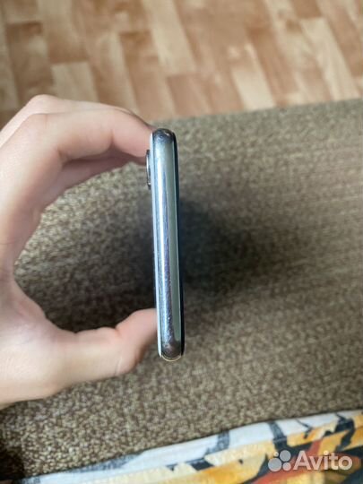 Телефон iPhone x 64Gb