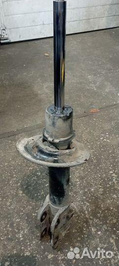 Амортизатор передний Santa Fe