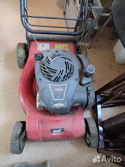 Газонокосилка бензиновая самоходная бу