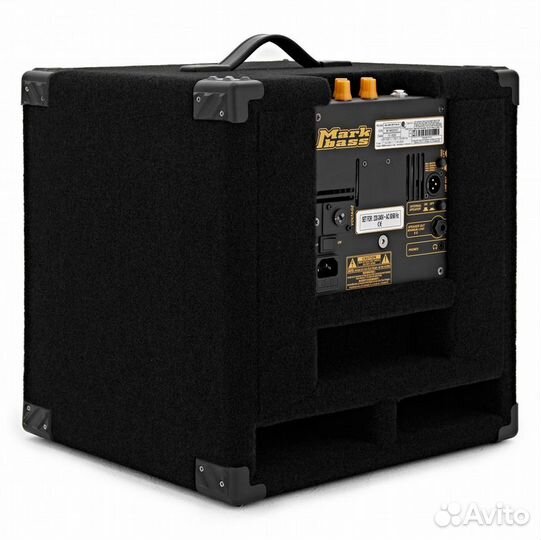 Roland blues cube stage