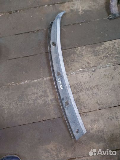 Водосток передний правый Mercedes W638