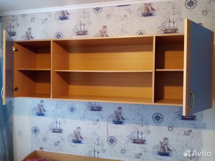 Полка настенная навесная