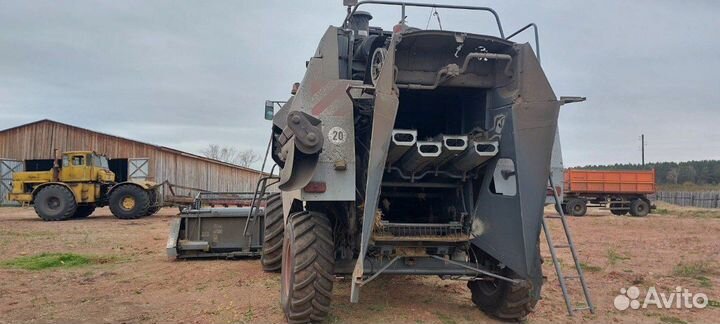 Комбайн Ростсельмаш РСМ-101 Вектор, 2011