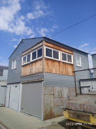 Гараж, > 30 м²