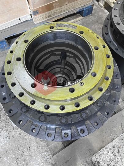 Бортовой редуктор Komatsu PC450-6Z