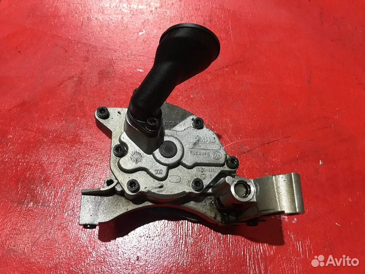 Масляный насос Volkswagen Golf CAV 1.4