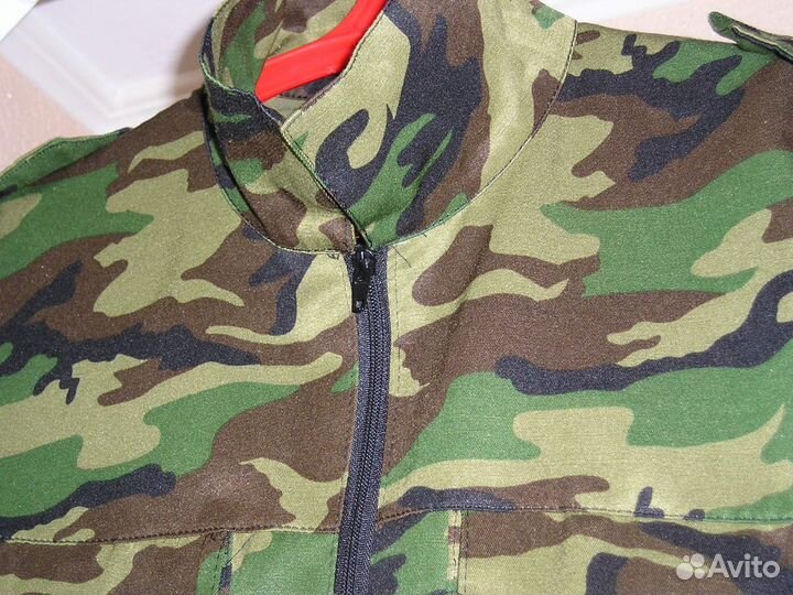 Костюм защитного цвета