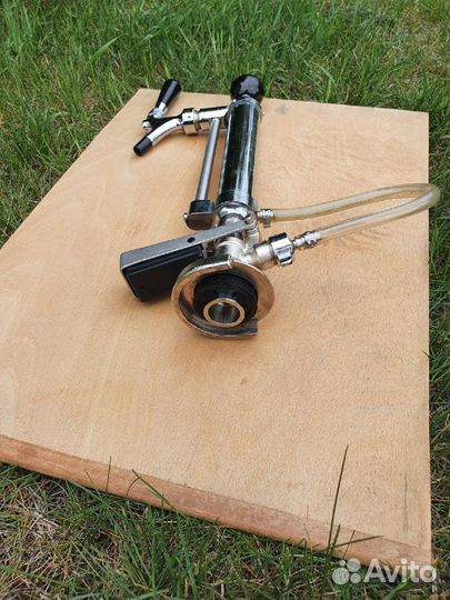 Ручной насос для пивной кеги. Пикник помпа