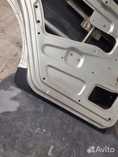 Дверь левая задняя ваз 2114