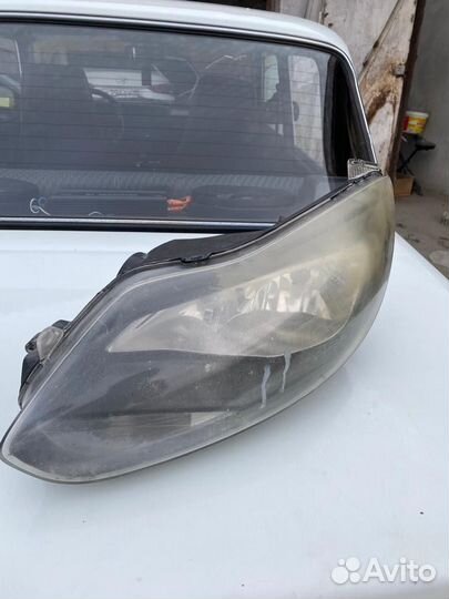 Фары на ford focus 3