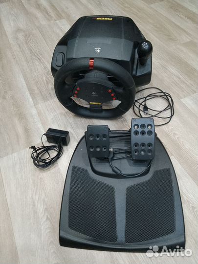 Logitech momo racing руль