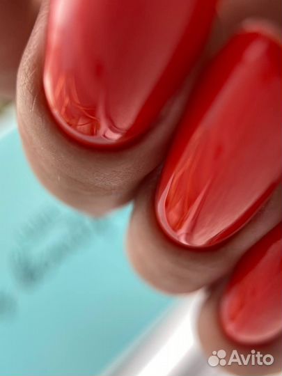 Маникюр + педикюр у топ-мастера