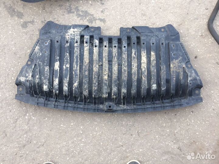 Защита двигателя Mercedes-benz E W213