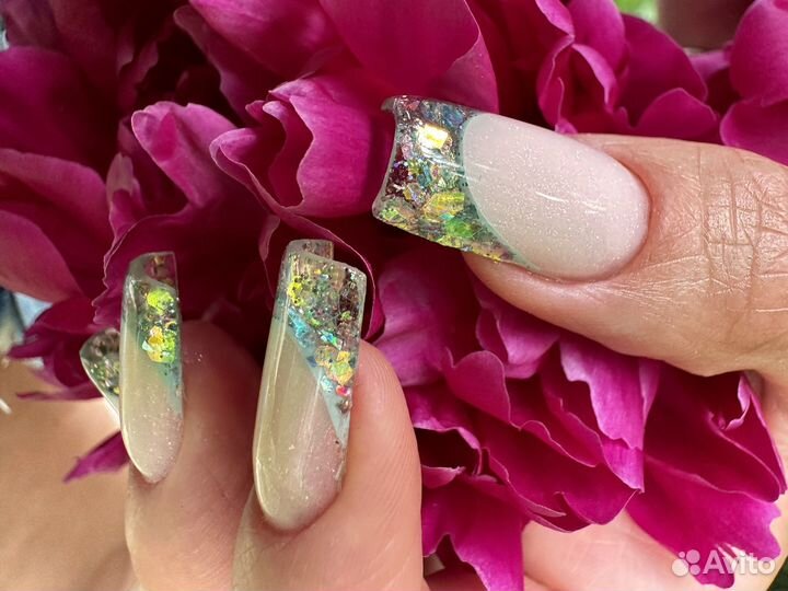 Наращивание ногтей